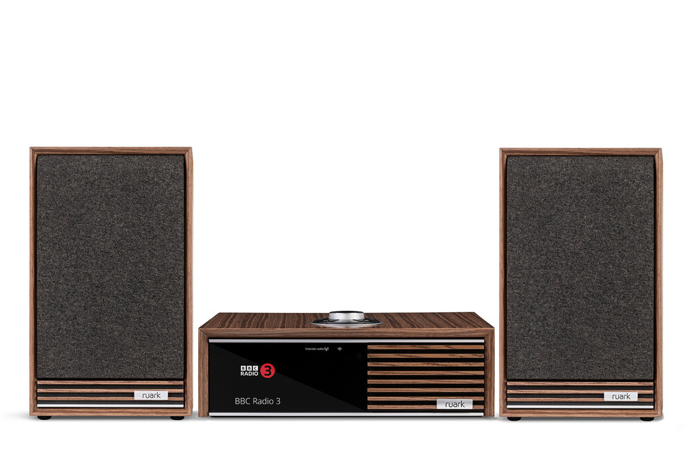 Ruark Audio R610 + Sabre-R Fused Walnut