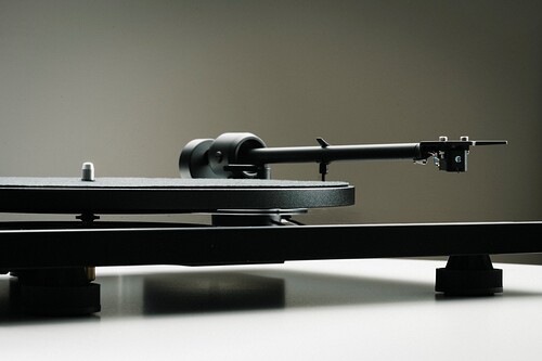 Pro-Ject Audio E1.2 High Gloss Black Pick it MM E