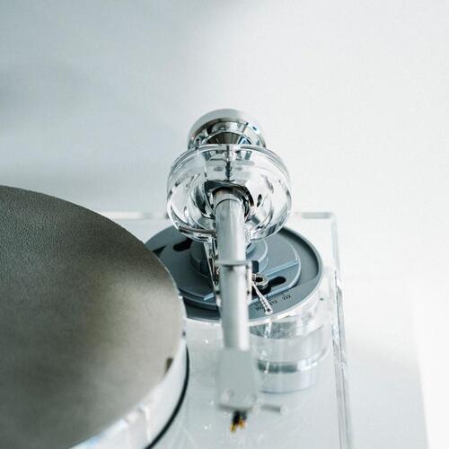 Musical Fidelity M6xTT Acrylic + Т9 Tonarm